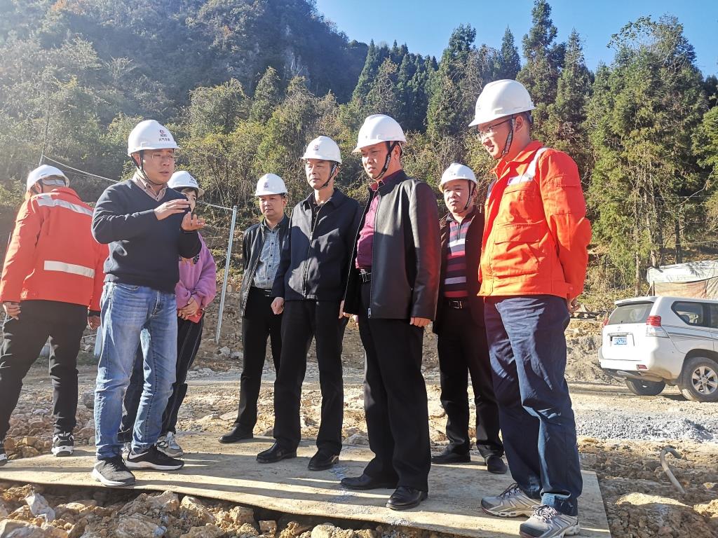 ��Ӣ���������ߺ���^�˷����yһ��(xi��n)��